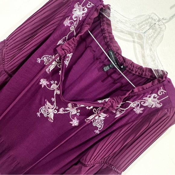 White house black market boho floral embroidered tassel top ❤️ - Picture 4 of 7